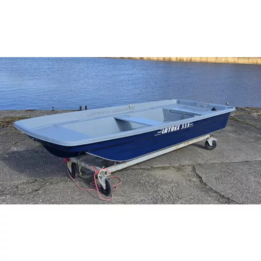 Latrex 335 loď modrá