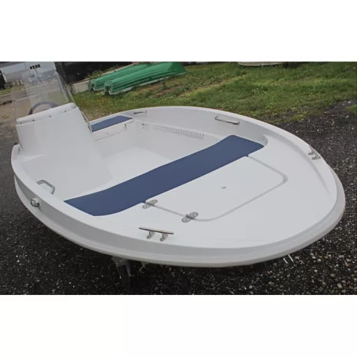 Motorový čln Latrex 435