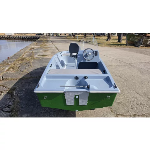 Motorový čln Latrex 435