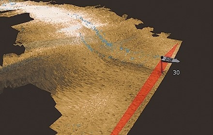 Vysielač Lowrance StructureScan 3D s čiernou skrinkou
