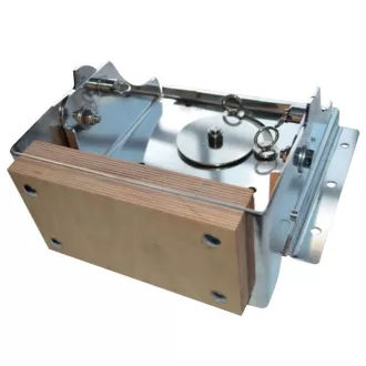 Držiak motora sa dá otočiť na vodorovný povrch. 15 HP