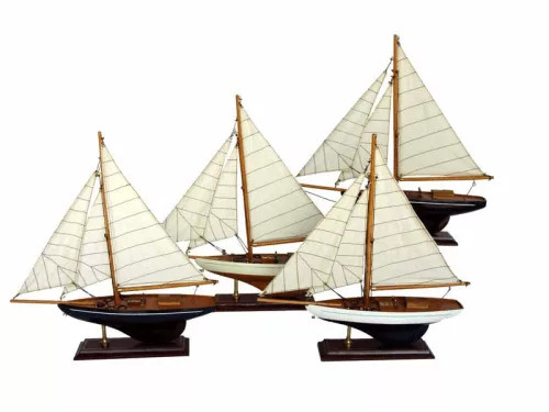 Model lode Plachetnica v niekoľkých farbách 33cm VVL