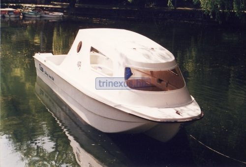 Spacia kabína Aquajoy pre rybársky čln Tisza SYB