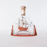 Model plachetnice Santa Maria vo fľaši Martell VVL