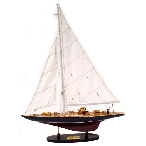 Endeavour plachetnica model 60cm VVL